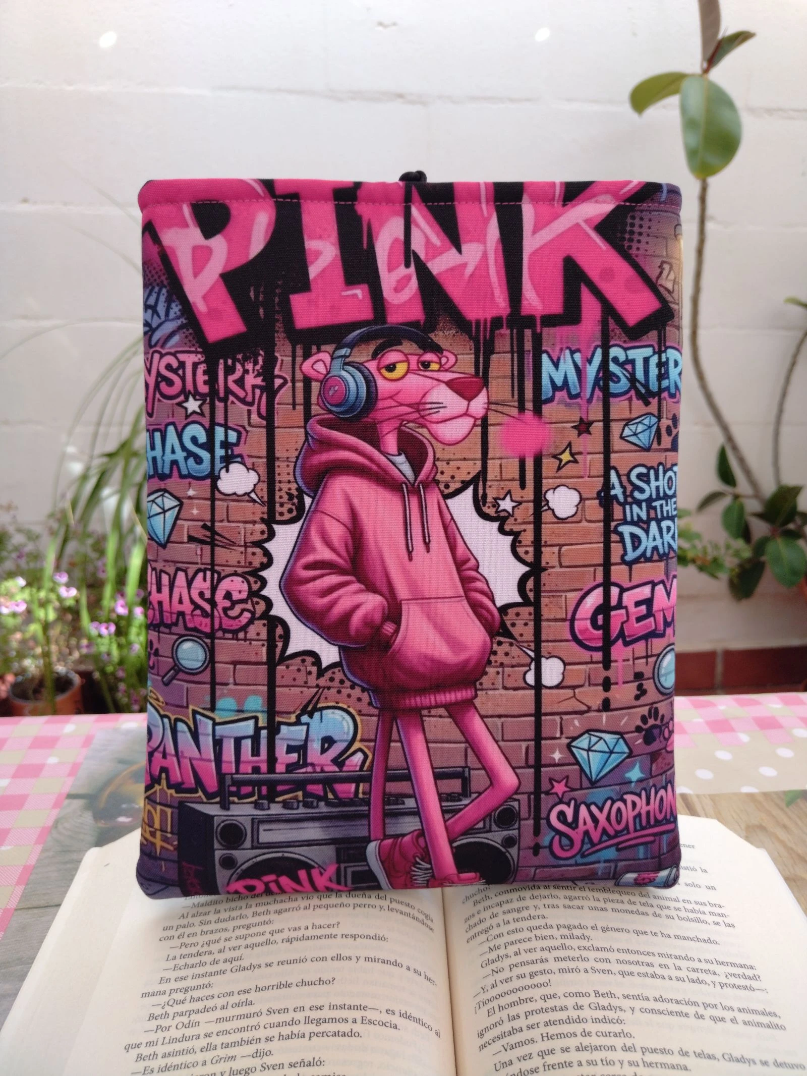 Funda literaria acolchada -  Diseño Pantera Rosa Graffiti - Hecho a mano 
